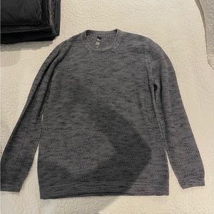 Lululemon gray sweater